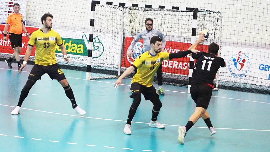 Beykoz Belediyespor kırmızı karttan rahatsız