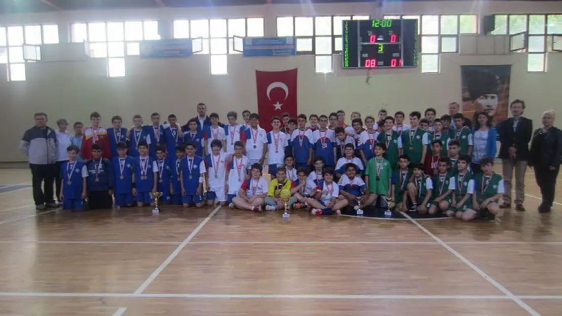Bursa Minik Erkekler Şampiyonlar Belli Oldu