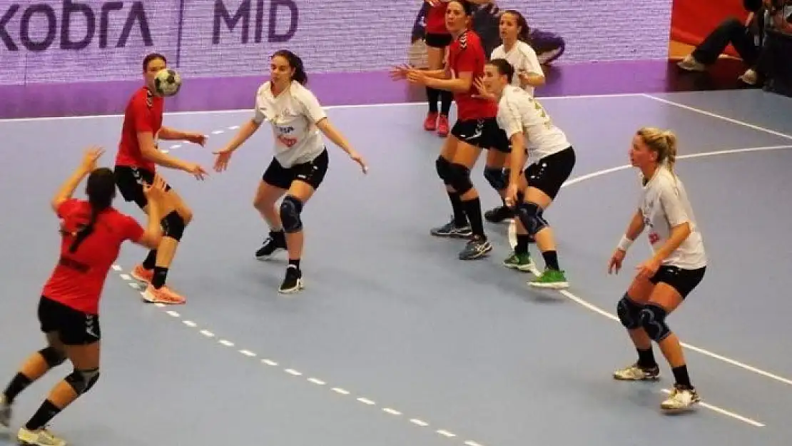 Etik dışı hareket HABERTÜRK ekranlarında