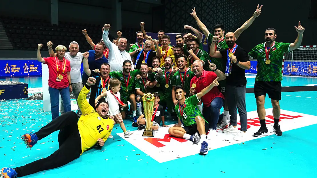 Gençlik ve Spor Bakanı Dr. Osman Aşkın Bak'tan Nilüfer Belediyespor'a Kutlama