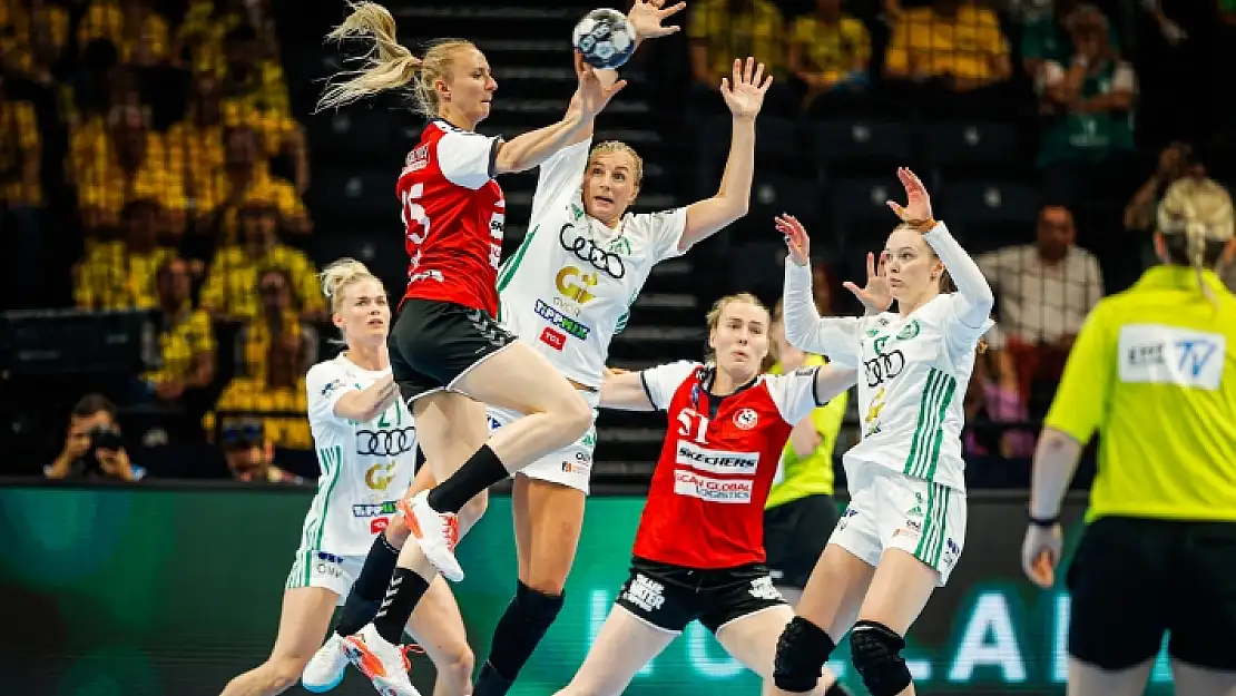 Györi Audi Eto Kc – Team Esbjerg : 32-27