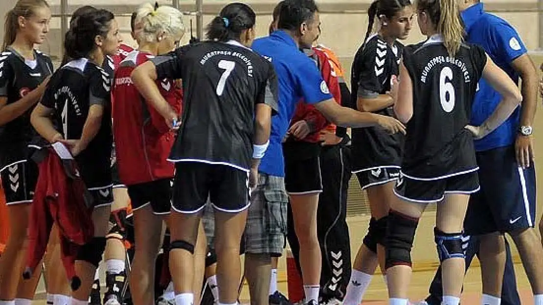 İzmir Büyükşehir Belediyespor Direnemedi