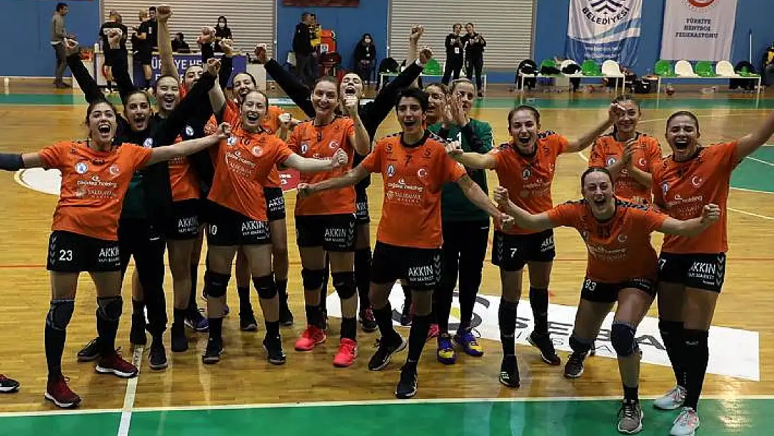 İzmir Büyükşehir Belediyespor – Yalıkavak SK: 22-31