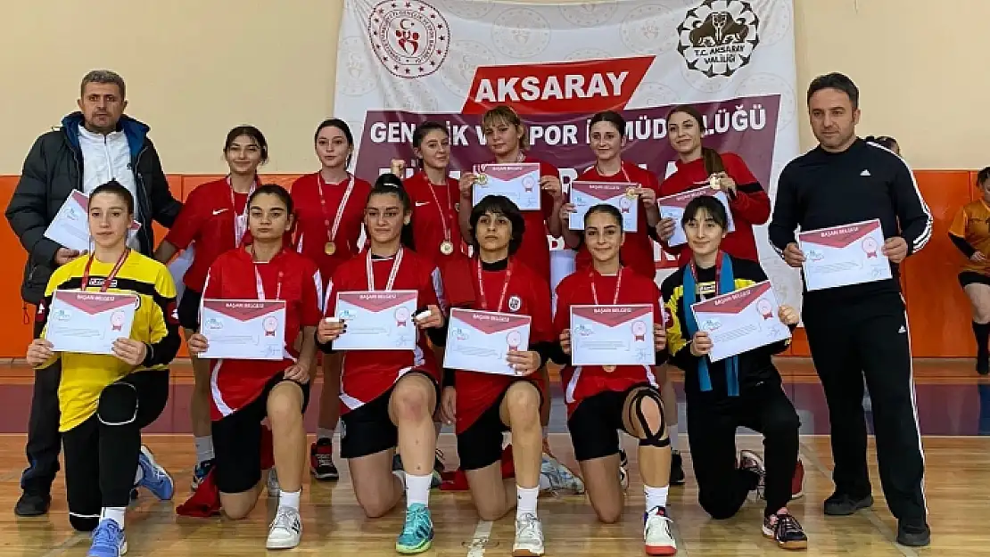 Konya Spor Lisesi Kız Yarı Final’de