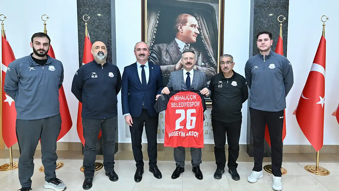 Mihalıççık Belediyespor'dan Eskişehir Valisi Hüseyin Aksoy'a Ziyaret