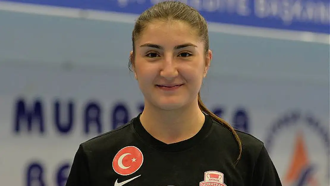 Muratpaşa’da Cansu Akalın yuvada kaldı