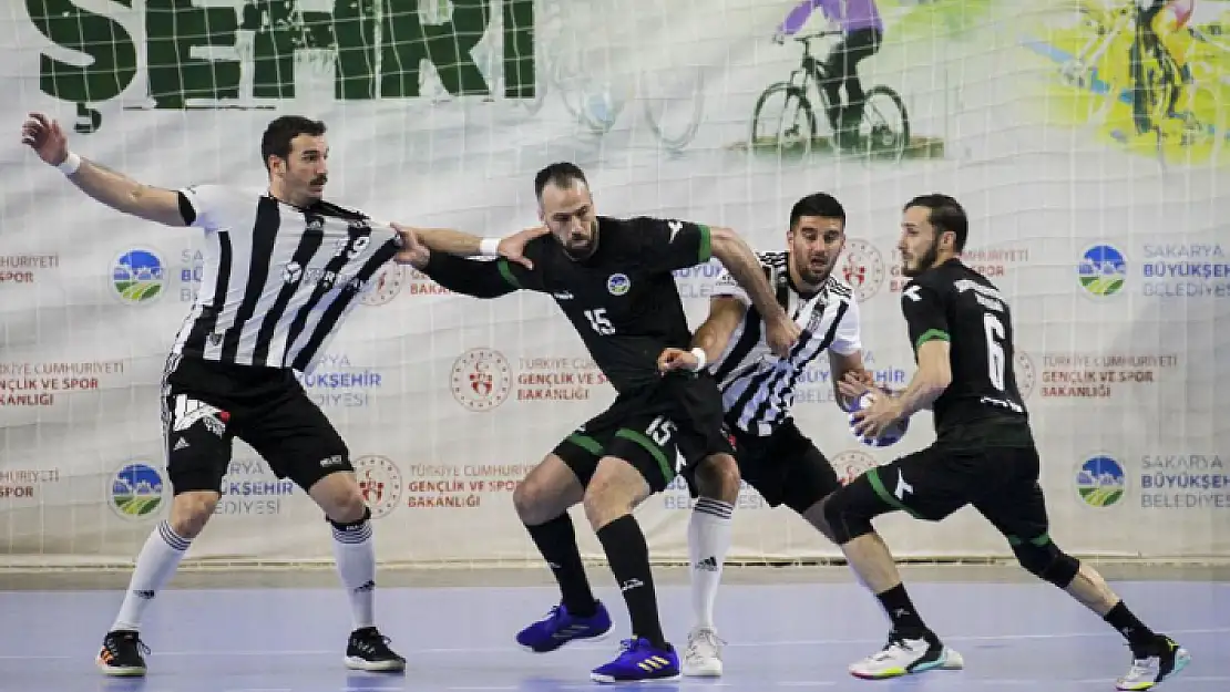 Sakarya Büyükşehir ile Beşiktaş Yurtbay Seramik final için sahne alacaklar