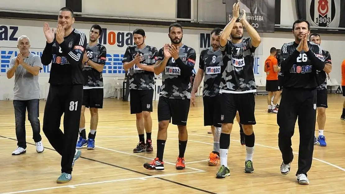 Şampiyon galibiyetle başladı