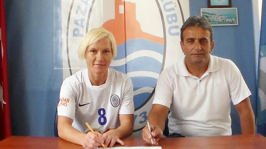 Şenay Özel PAZARSPOR’DA