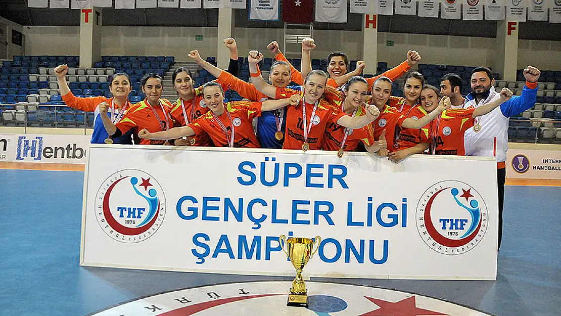 Süper Genç Bayanların Süper Şampiyonları