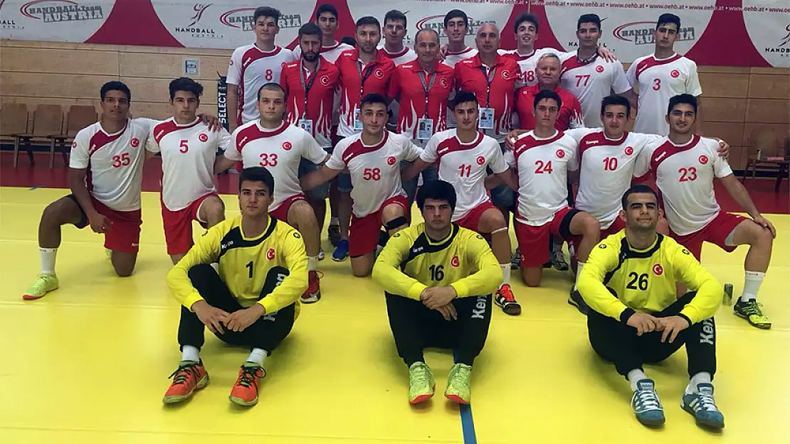 U18’ler farklı galip geldi