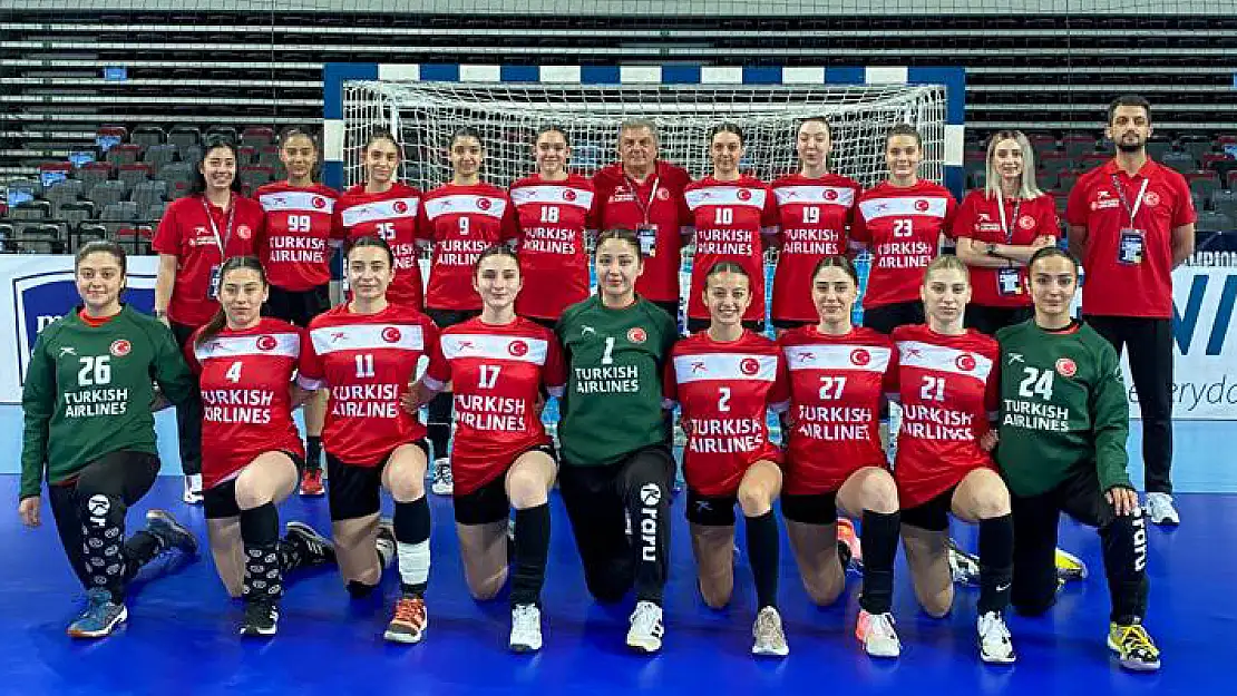 U19 Kadın Milli Hentbol Takımı Bulgaristan'ı yendi