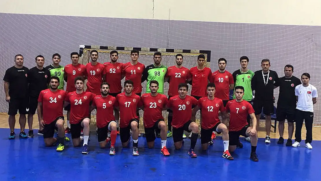 U20'ler sahneye çıkıyor