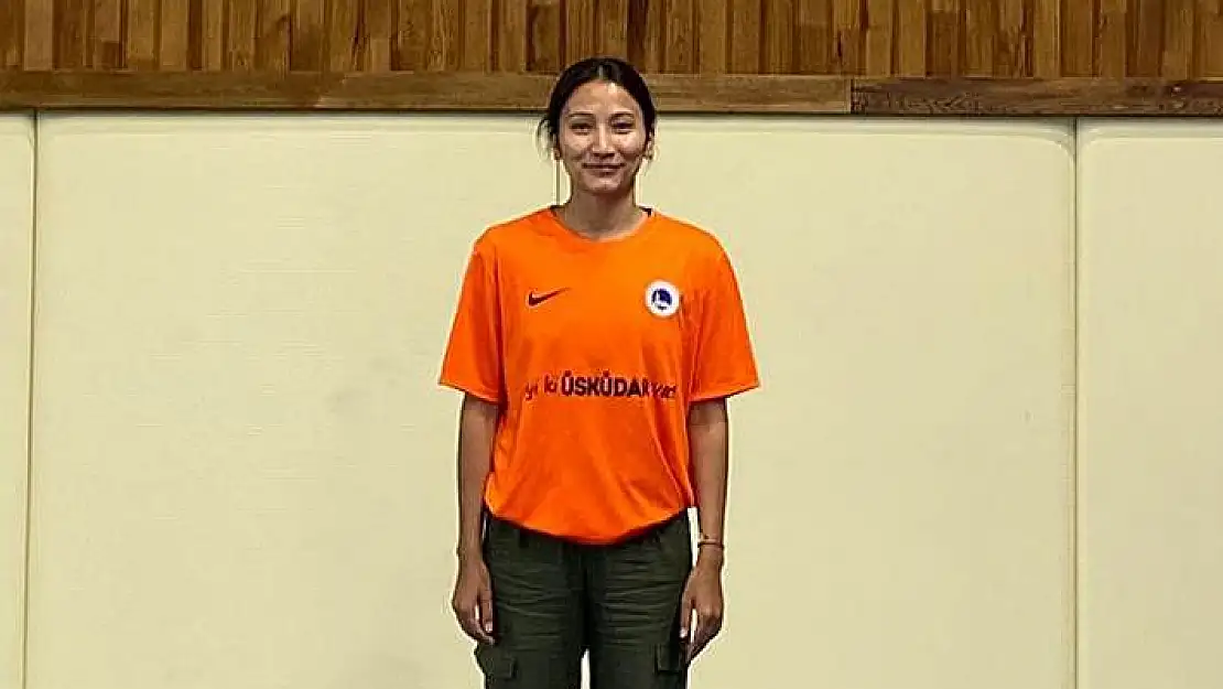 Üsküdar Belediyespor, Najiba Ahmadi’ye imza attırdı