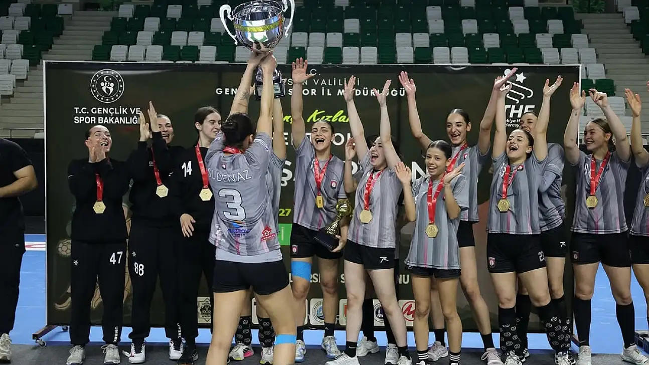 Şampiyon Adana Adasokağı