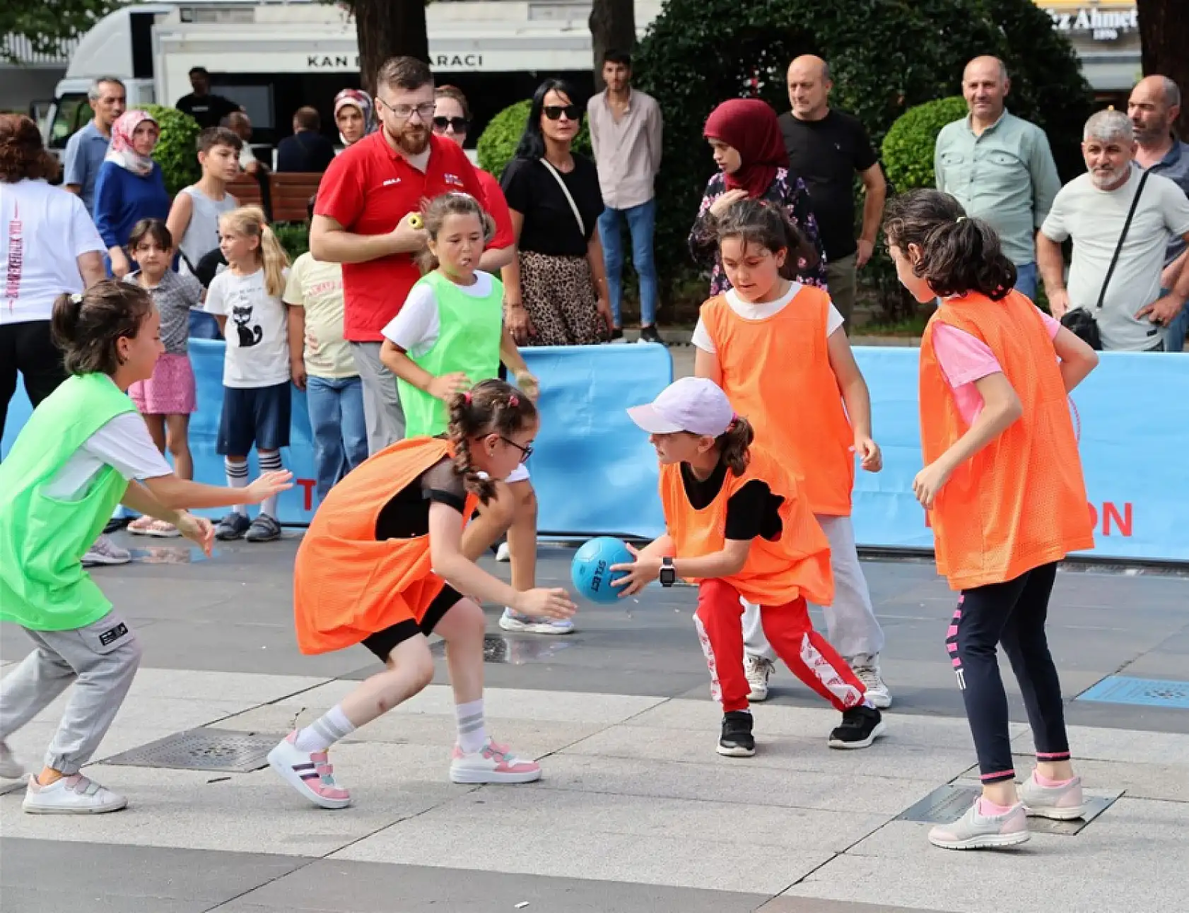 Trabzon'da Mini Mini Hentbol Turnuvası