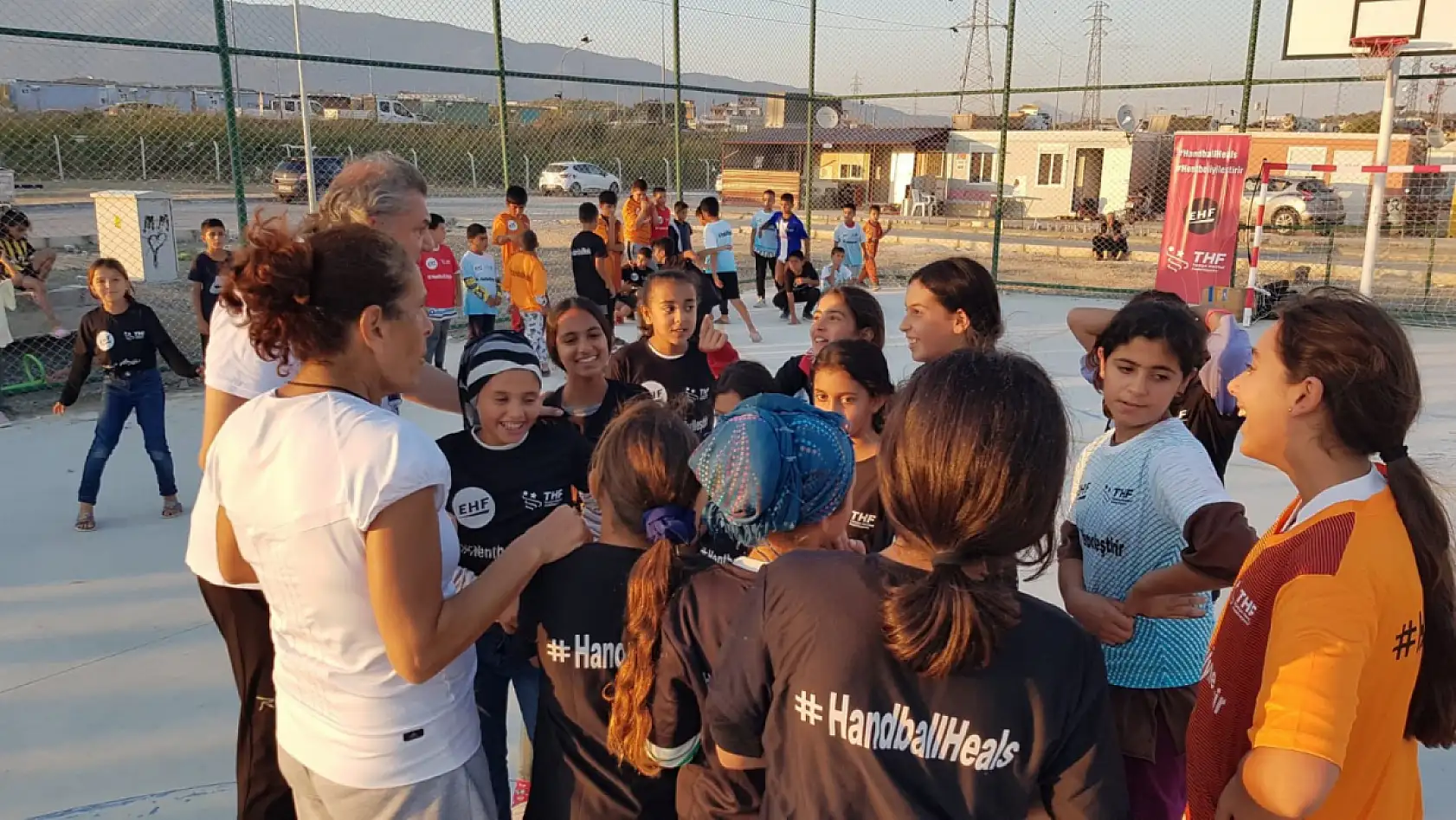 Hentbol İyileştir Projesi Devam Ediyor