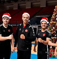 Yeni Yılınız Kutlu Olsun! Hentbol Dolu Olsun!