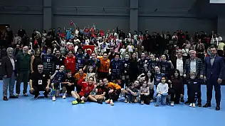 Bursa Büyükşehir Belediyespor Avrupa'da Farklı Başladı: 37-29