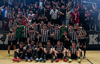 Beşiktaş Avrupa'da Güldü: PAOK'u 30-25 Mağlup Etti!