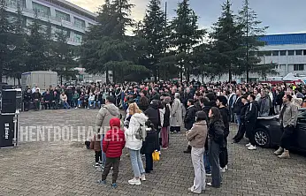 Ordu'da Hentbol İzdihamı! Salon Tamamen Doldu!