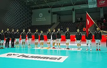 U18'ler Şampiyona'ya Kötü Başladı! İtalya - Türkiye: 34-27