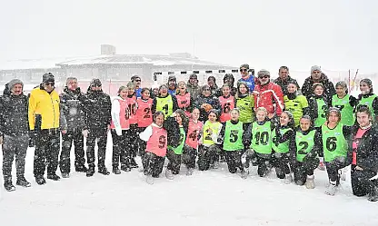 Gündem Kar Hentbolu: Kar Hentbol Şampiyonası, İlk Kez Kayseri'de Gerçekleşti