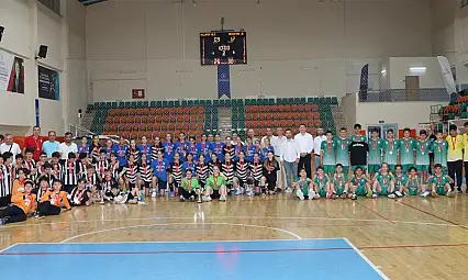 Miniklerde Şampiyonlar Belli Oldu