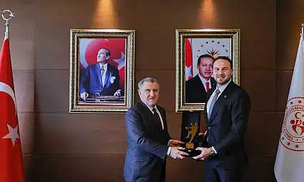 THF Başkanı Çebi'den Dr. Osman Aşkın Bak'a ziyaret
