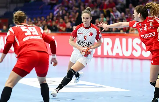 Aslı İskit'ten Açıklamalar: 'Gözlerimiz Doldu'