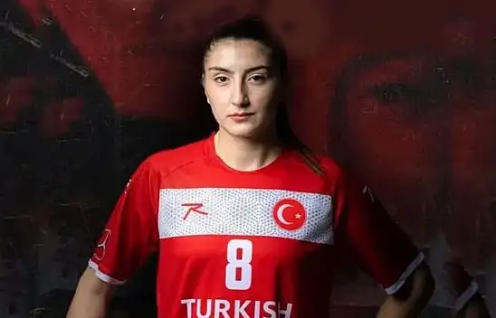 Milli Oyuncu Cansu Akalın, transferi hakkında konuştu