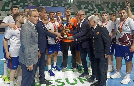 Genç Erkeklerde Şampiyon Trabzon