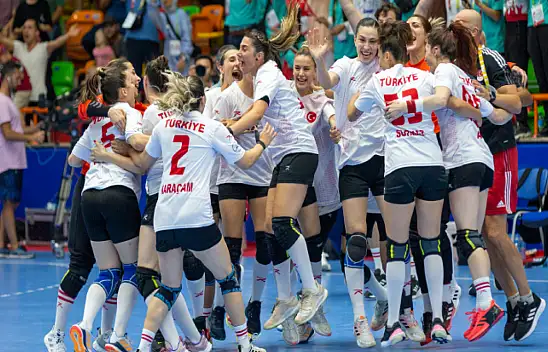 Hentbol A ve A2 Milli Kadın Takımlarının Kamp Kadrosu Açıklandı