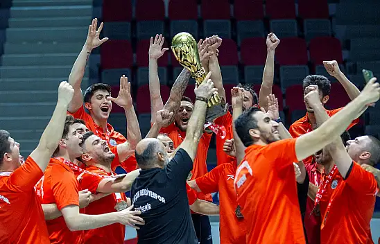 Hentbol Erkekler 1.Ligi'nin ŞAMPİYONU MİHALIÇÇIK BELEDİYESİ