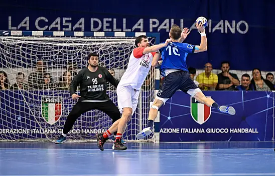 İtalya - Türkiye : 37-27