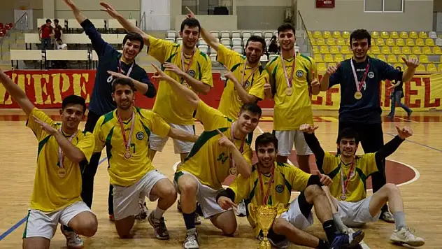 10 kişi ile Türkiye Şampiyonu