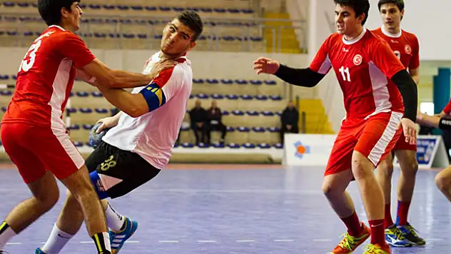 Akdeniz Hentbol Şampiyonası’nda dördüncüyüz