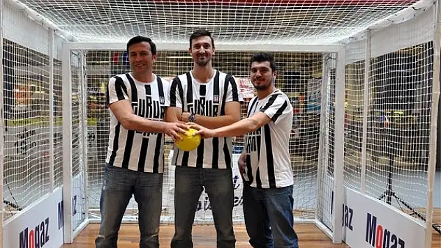 Alışveriş merkezinde “HENTBOL” heyecanı