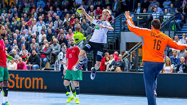 Almanya rahat, Slovenya zorlandı