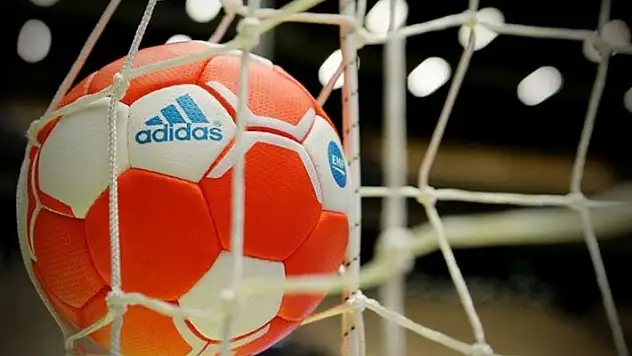 Amasya Taşova SK evinde galip geldi