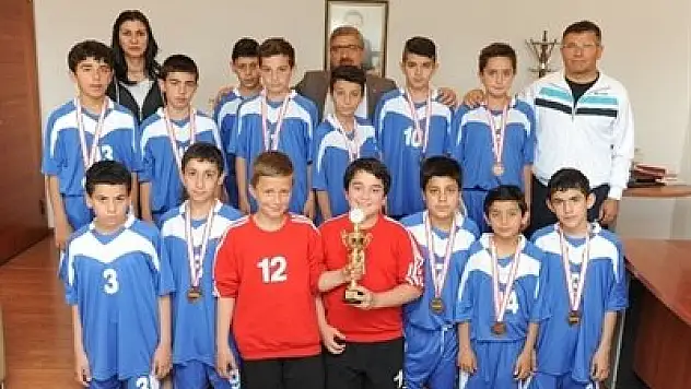 Ankara Altındağ Belediyesinin Hentbole Destekleri Büyük