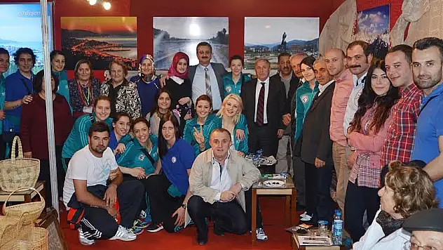 Ardeşen’in Kızlarına Sevgi Seli