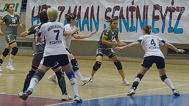 Ardeşenliler İstanbul'a Çıkarma Yaptı