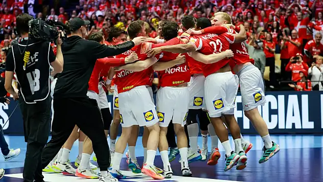 Avrupa Şampiyonu Danimarka