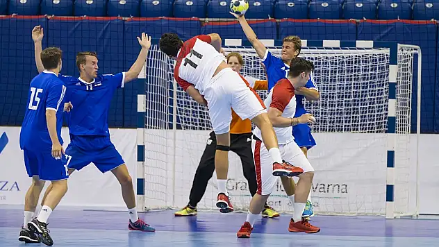 Ay Yıldızlılarımız finalde!