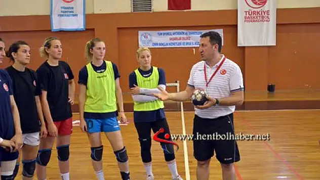 Bayan Hentbolunun Kurtuluşu Altyapıda