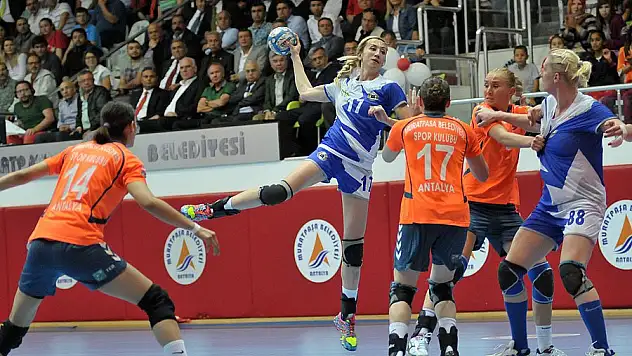 Bayanlarda Seri Uzadı