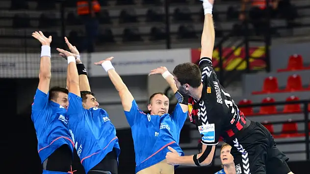 Bebeshko’nun öğrencileri devlere karşı!