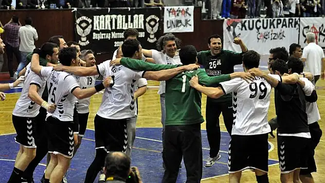 Beşiktaş , Hem Şampiyonluk Hemde Rekor Peşinde