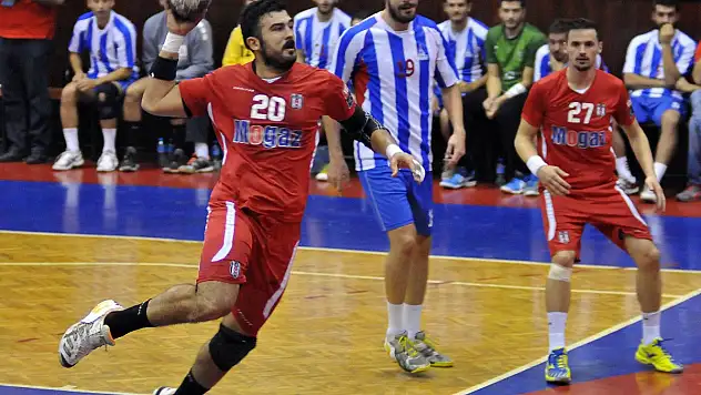 Beşiktaş Mogaz, İzmir’den Lider Çıktı